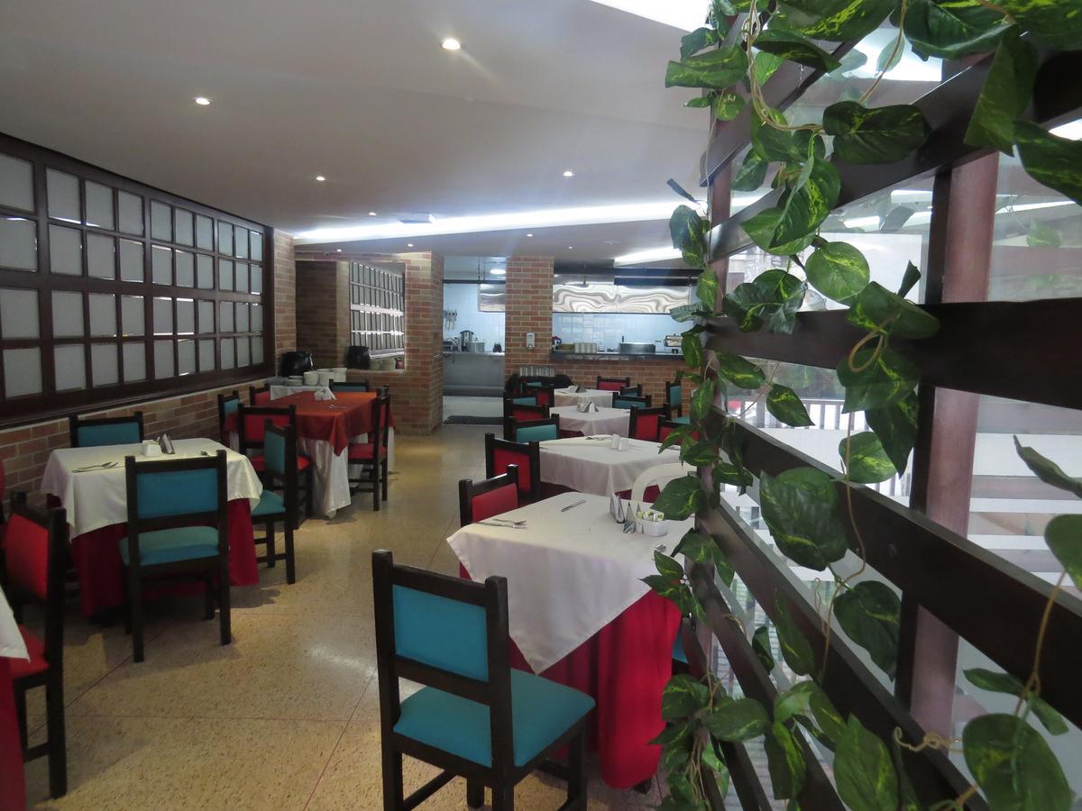 Hotel Leon Dorado Bucaramanga Exterior photo