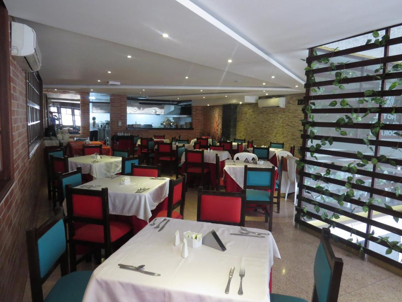 Hotel Leon Dorado Bucaramanga Exterior photo